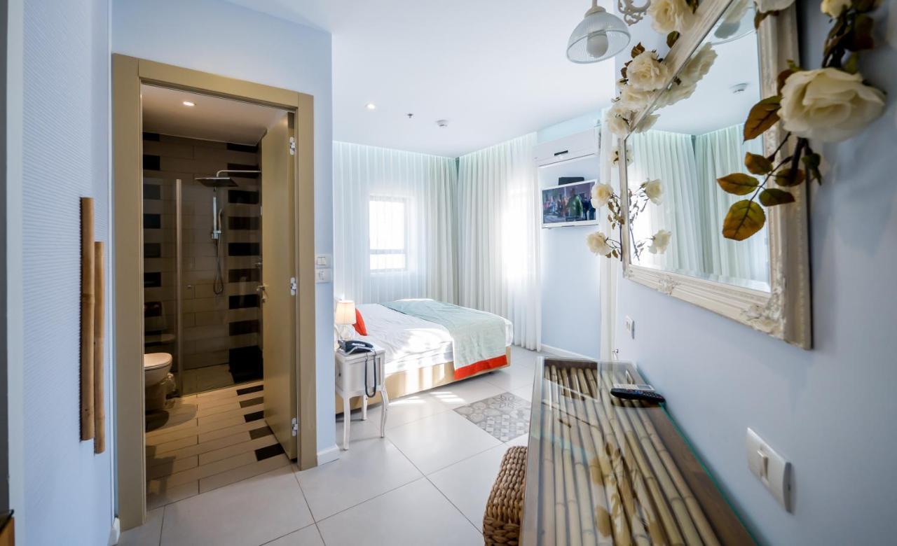 Bat Galim Boutique Hotel Haifa Buitenkant foto