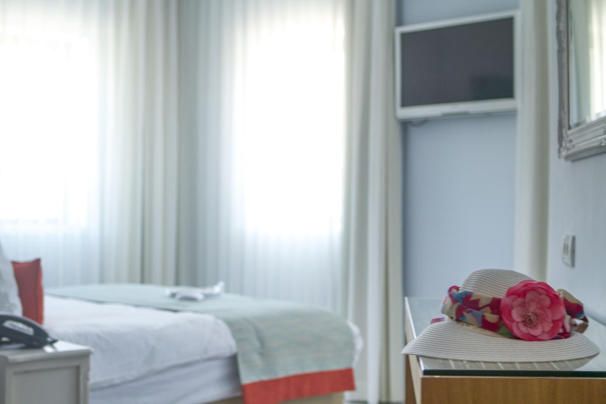Bat Galim Boutique Hotel Haifa Buitenkant foto